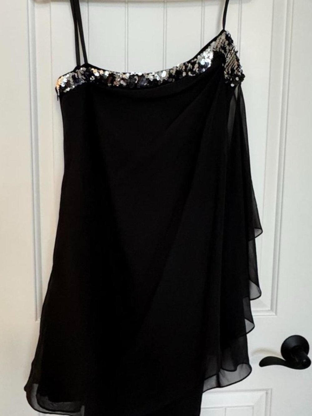 XSCAPE by Joanna Chen one-shoulder black sequin mini chiffon dress Size 10